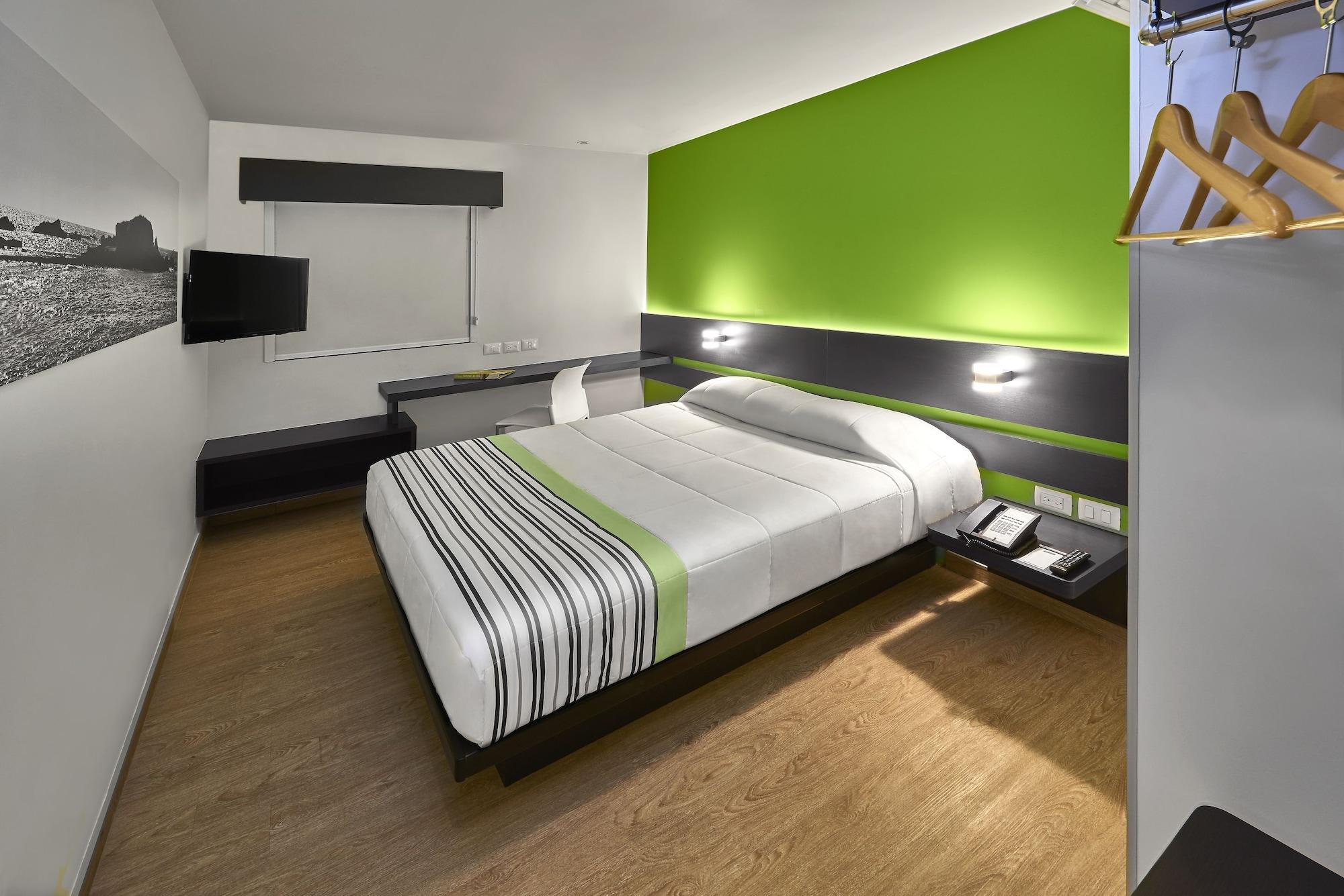 Hotel Express Junior By Marriott Angelopolis Puebla