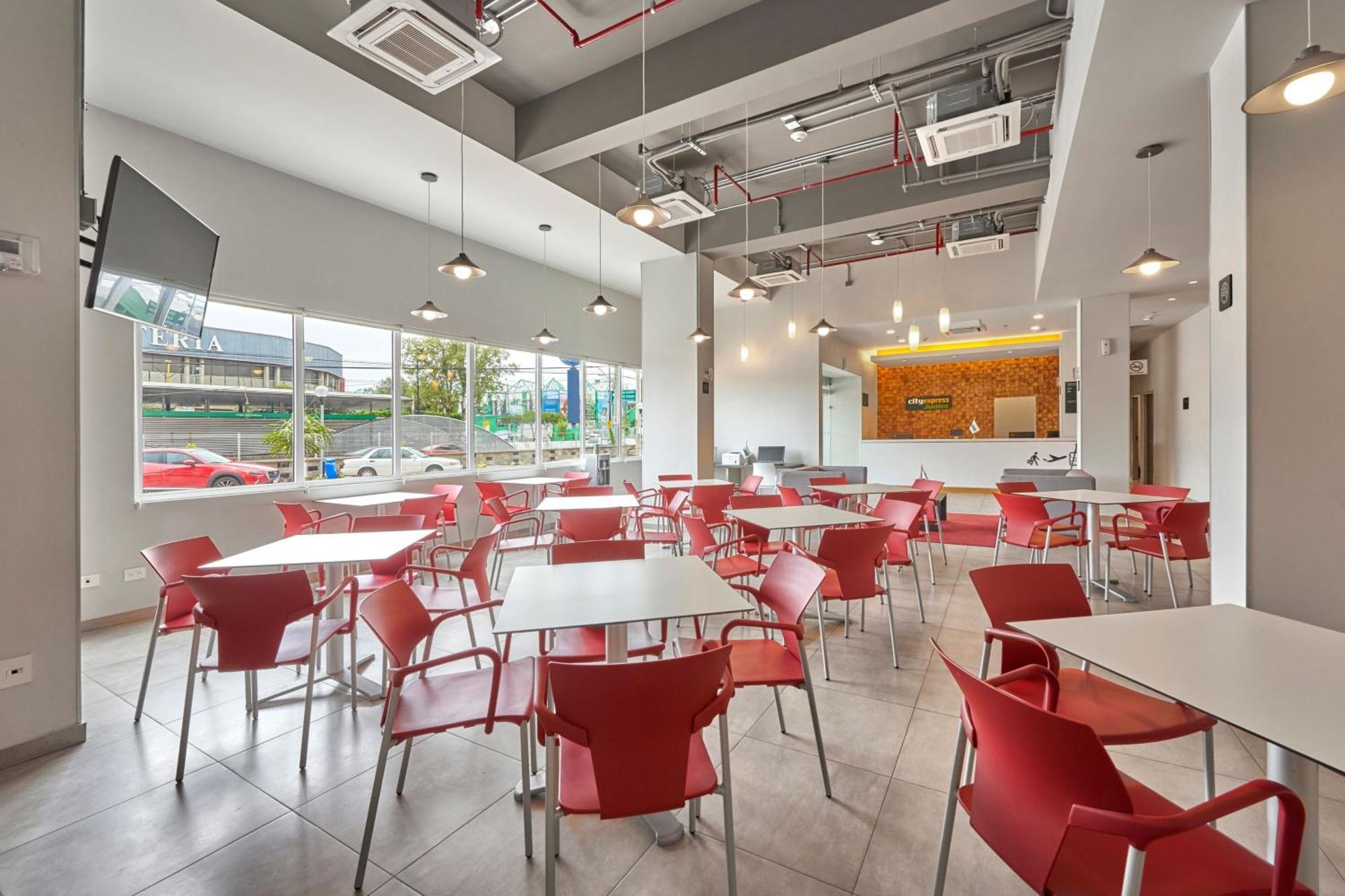 Hotel Express Junior By Marriott Angelopolis