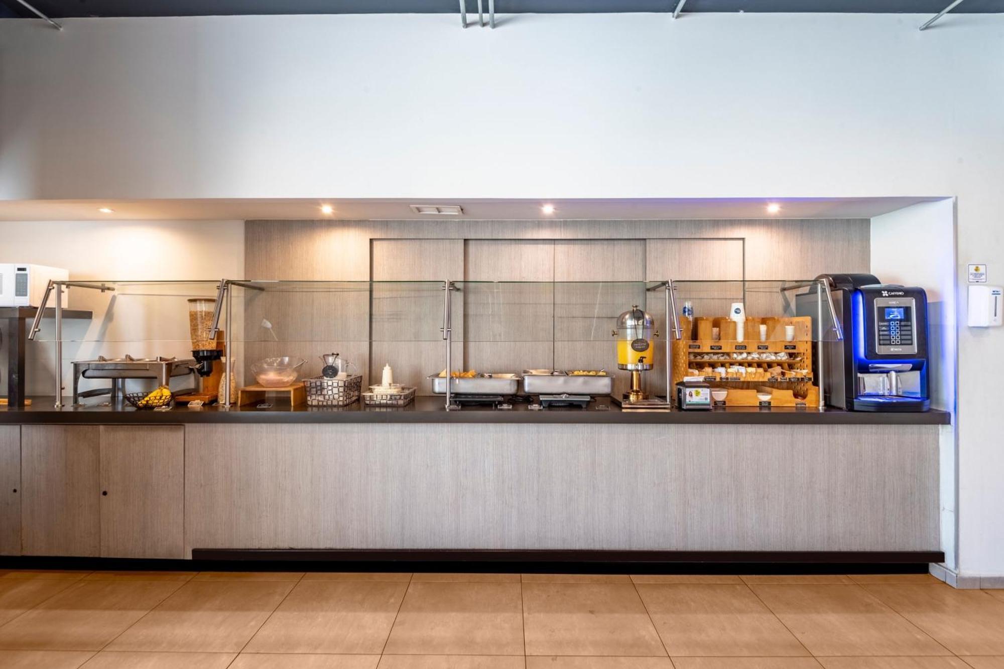 Express Junior By Marriott Angelopolis 3*