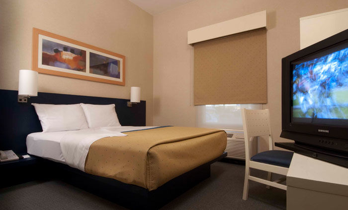 Express Junior By Marriott Angelopolis Hotel 3*